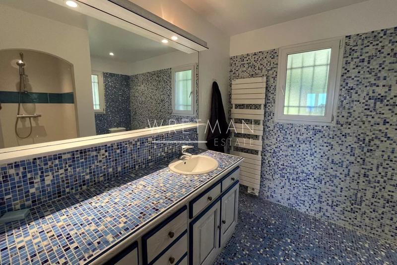 Villa - 210 m² - 7 pièces