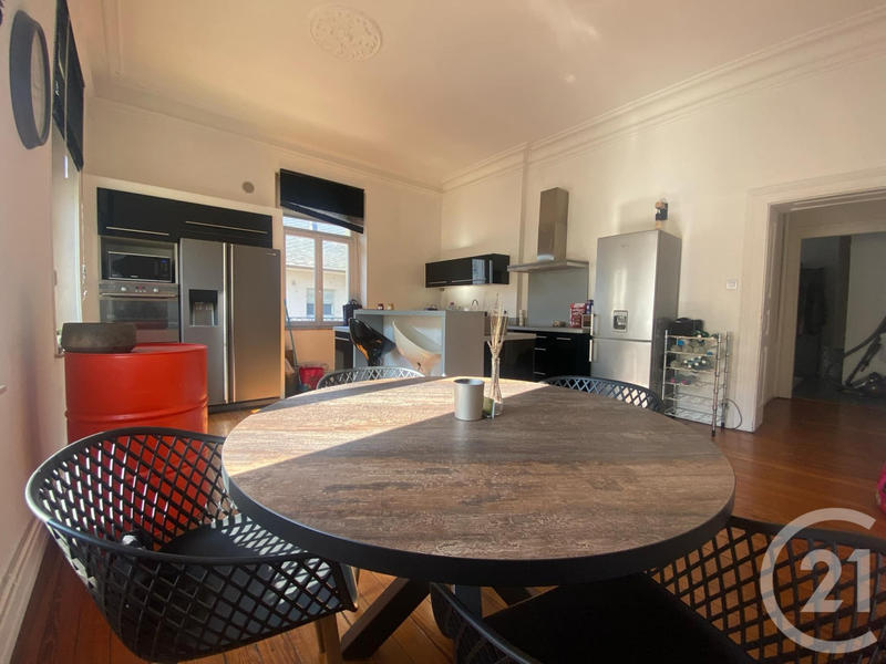 Appartement - 79 m² - 2 pièces