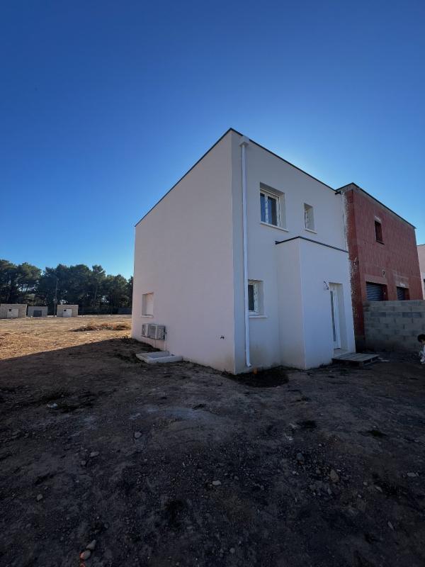 Villa - 85 m² - 4 pièces