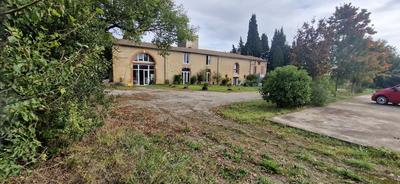 Maison - 650 m² - 20 pièces