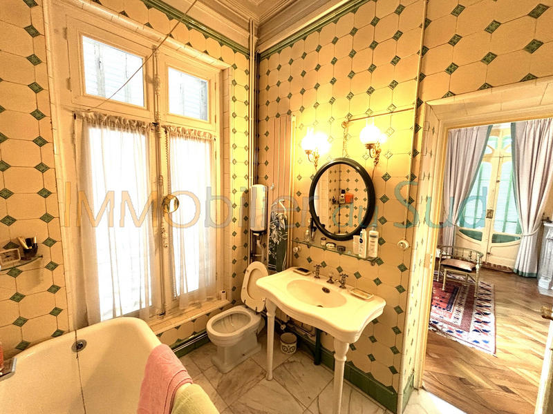 Appartement - 155 m² - 5 pièces