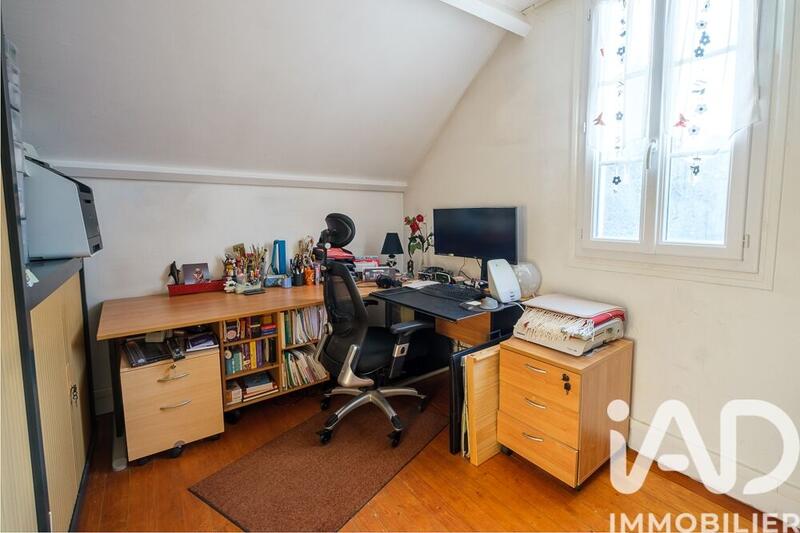 Maison - 215 m² - 8 pièces