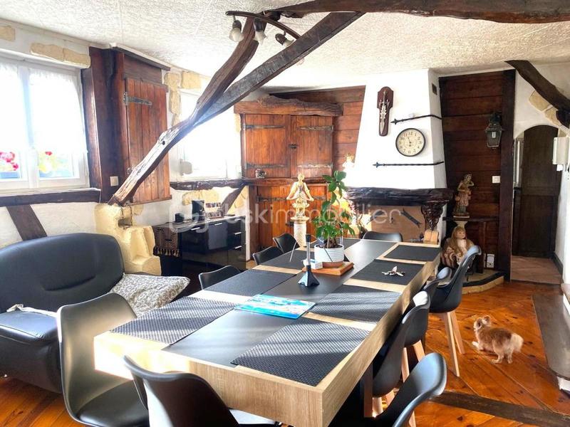 Maison traditionnelle - 113 m² - 7 pièces