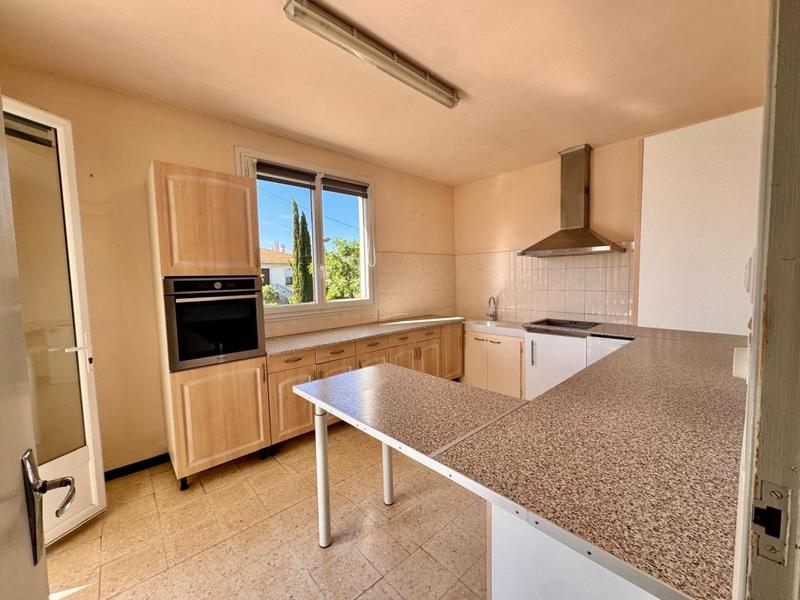 Villa - 200 m² - 10 pièces