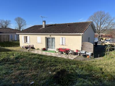 Villa - 80 m² - 4 pièces