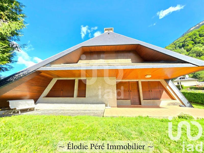 Maison de maîtres - 206 m² - 8 pièces