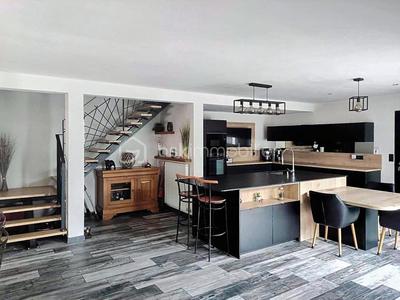 Maison - 149 m² - 5 pièces