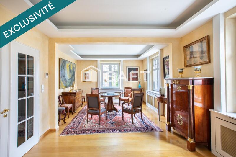 Villa - 391 m² - 12 pièces