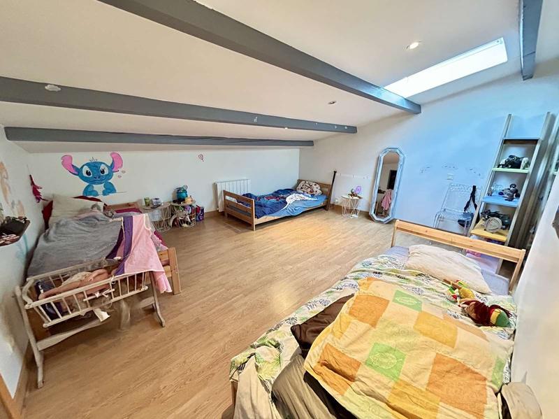 Maison traditionnelle - 160 m² - 6 pièces