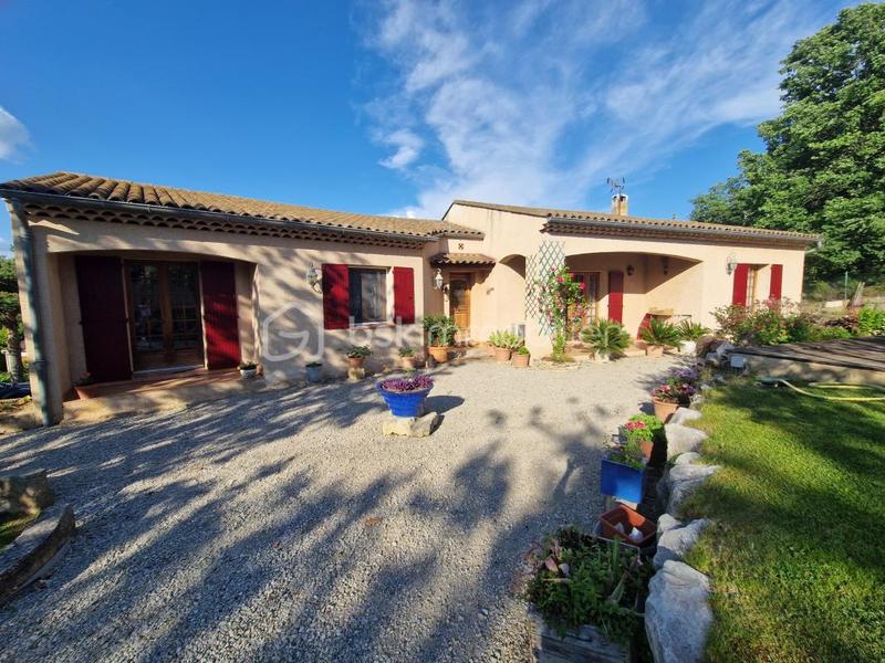 Villa - 180 m² - 5 pièces