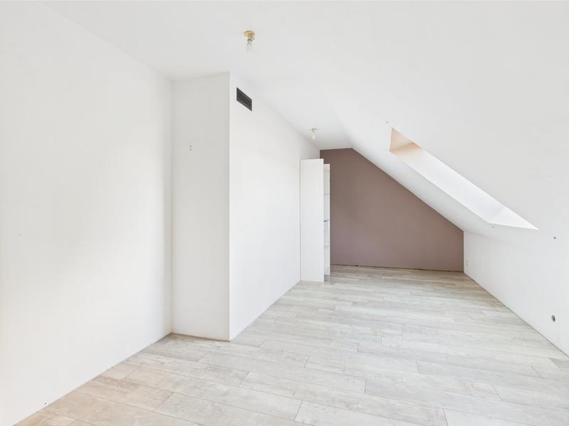 Maison - 186 m² - 6 pièces