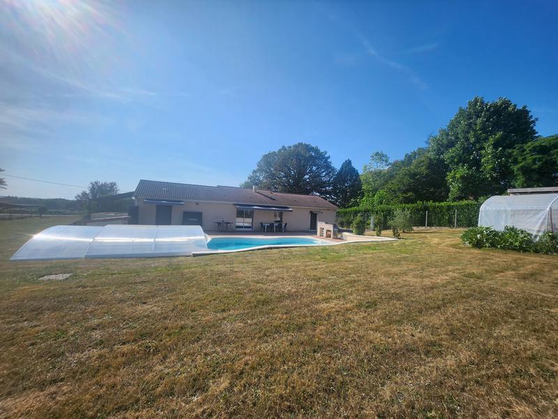 Maison - 102 m² - 5 pièces