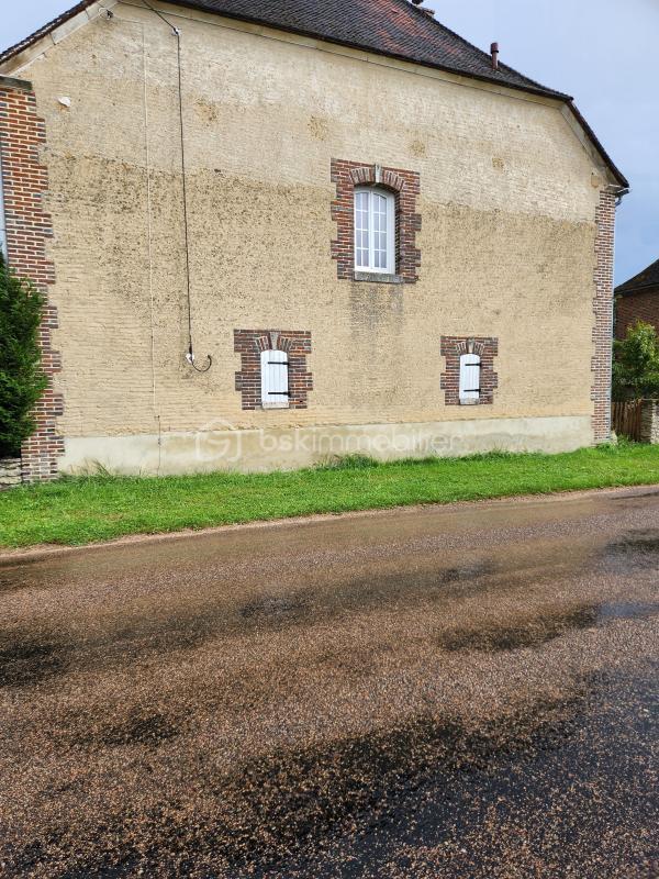 Maison - 223 m² - 10 pièces