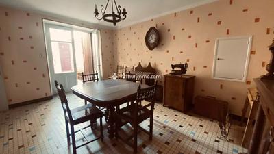 Maison - 146 m² - 6 pièces