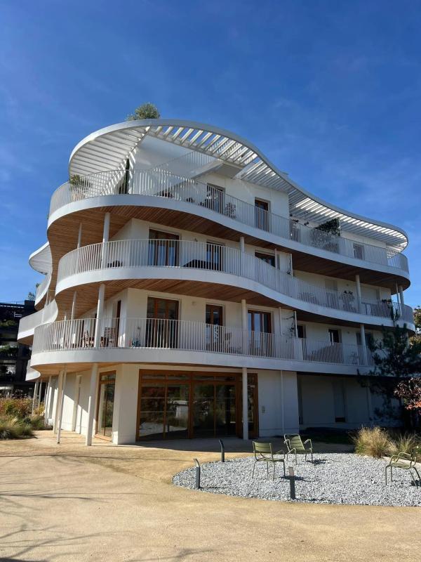 Appartement - 98 m² - 4 pièces