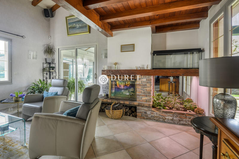 Maison - 168 m² - 6 pièces