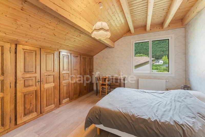 Maison - 151 m² - 5 pièces