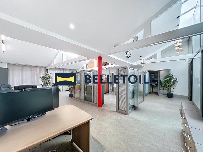 Local commercial - 472 m²