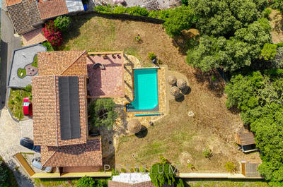 Villa - 217 m² - 6 pièces