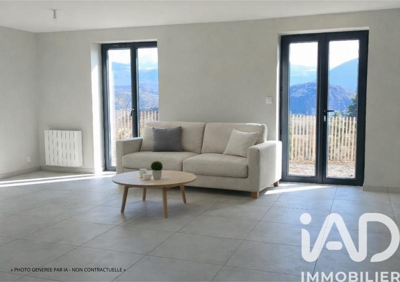 Maison - 248 m² - 8 pièces