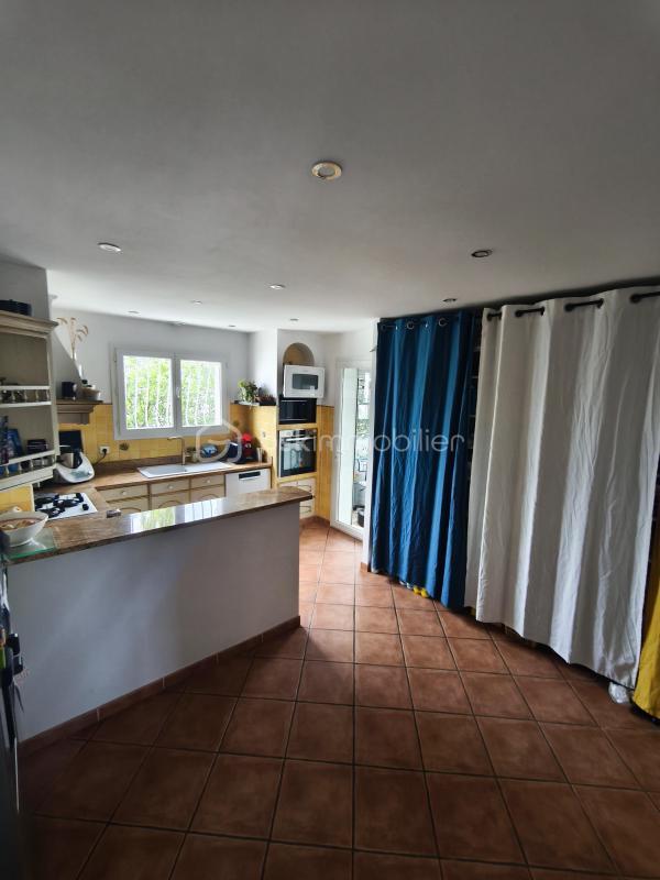 Maison traditionnelle - 200 m² - 7 pièces