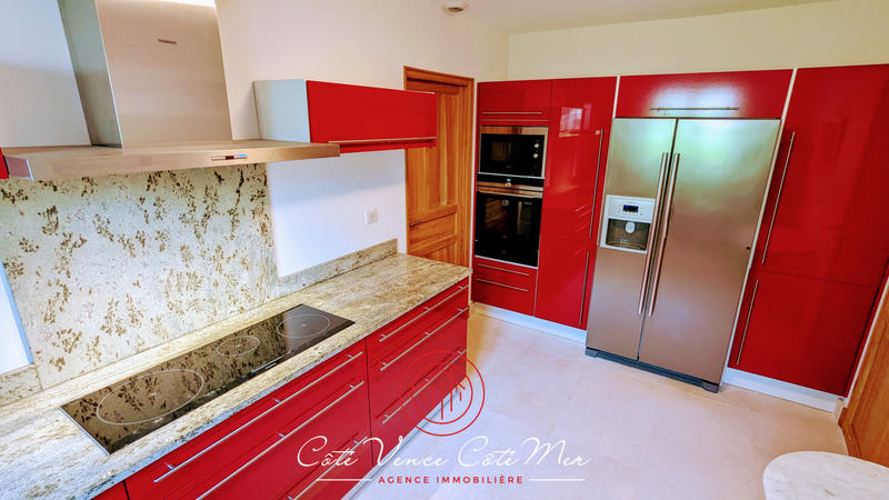 Maison - 199 m² - 6 pièces