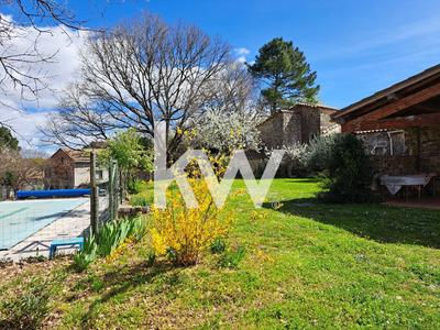 Maison - 245 m² - 10 pièces