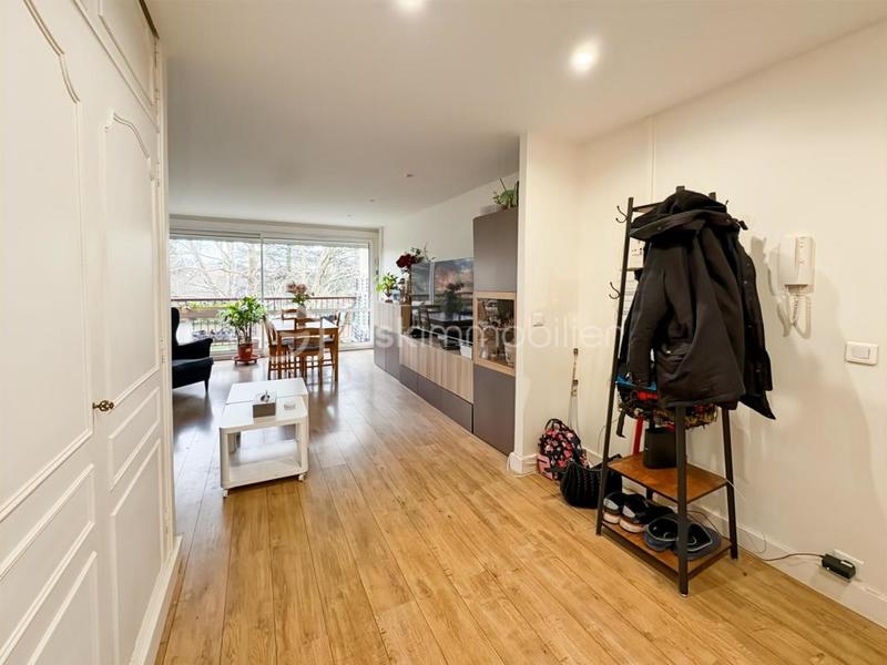 Appartement - 75 m² - 4 pièces