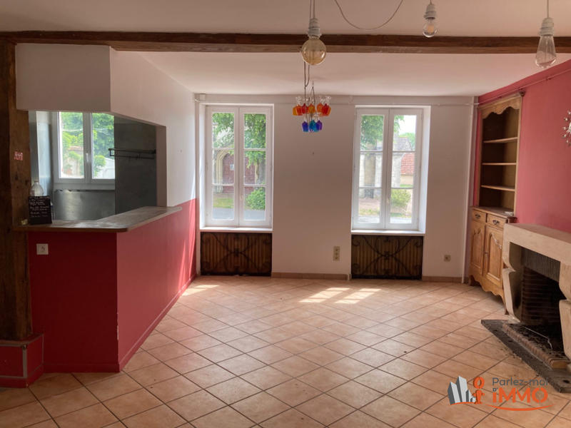 Maison - 163 m² - 8 pièces