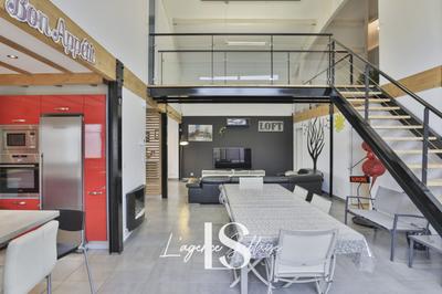 Maison - 177 m² - 7 pièces