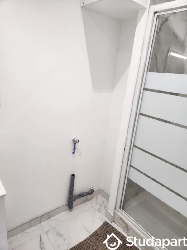 Chambre - 9 m² - 1 pièce