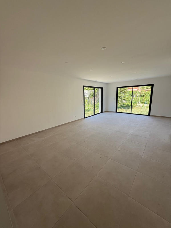 Maison - 94 m² - 4 pièces