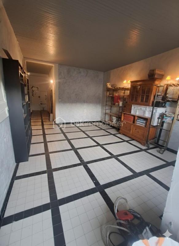 Demeure - 260 m² - 9 pièces