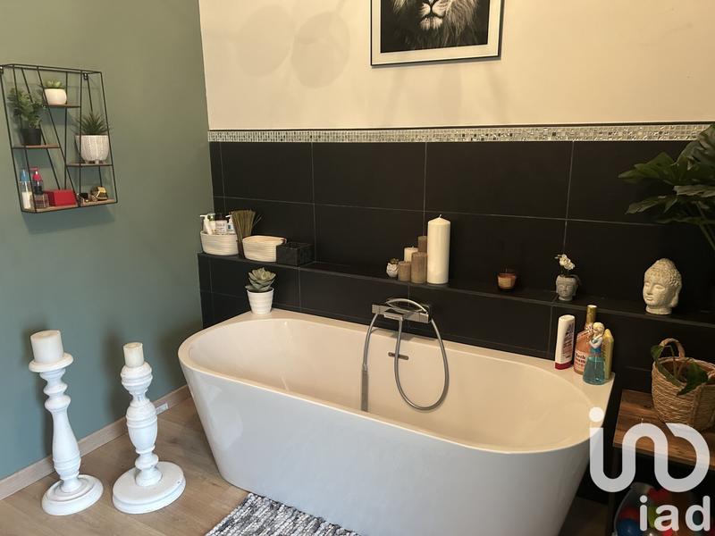 Maison - 217 m² - 7 pièces