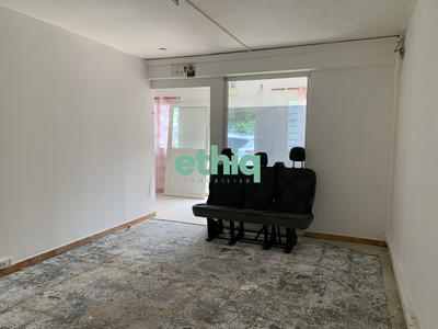 Local commercial - 95 m² - 3 pièces