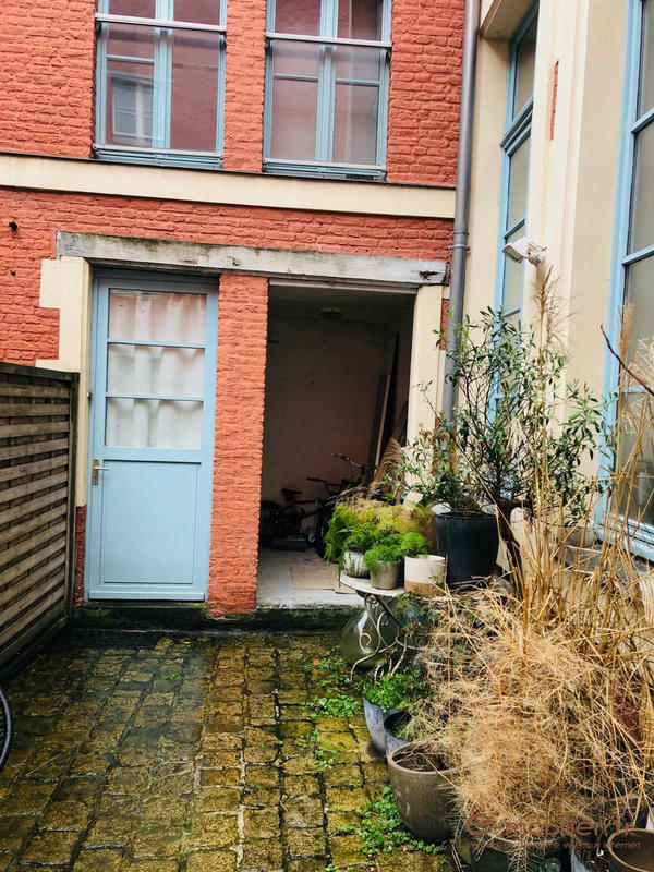 Appartement - 150 m² - 1 pièce