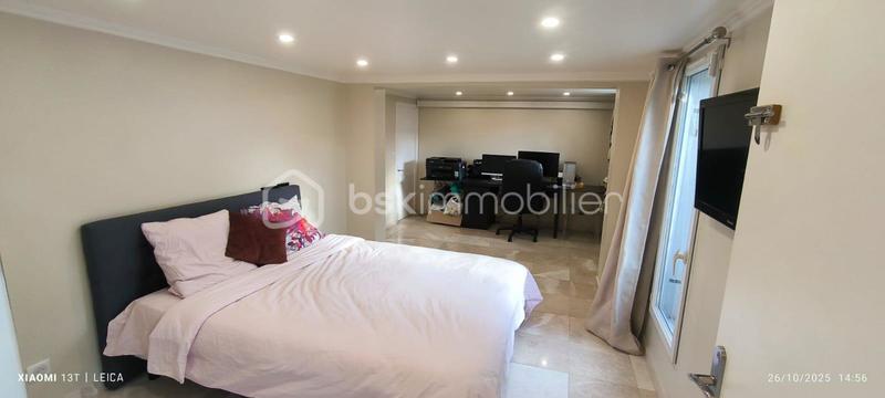 Maison - 167 m² - 6 pièces