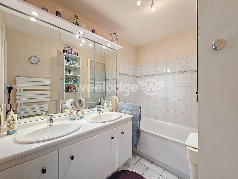 Maison - 96 m² - 6 pièces