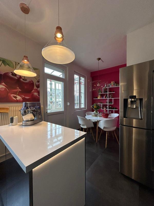 Maison - 200 m² - 8 pièces