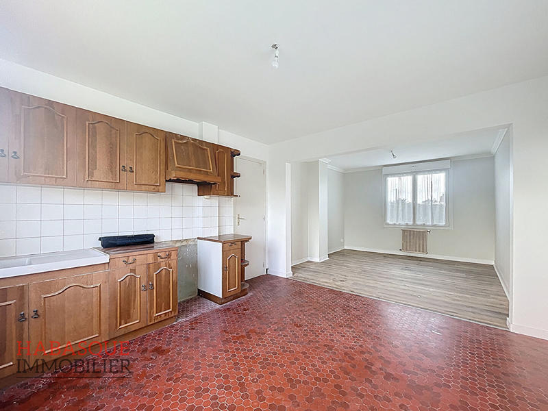 Maison - 98 m² - 4 pièces