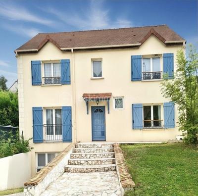 Maison - 175 m² - 7 pièces