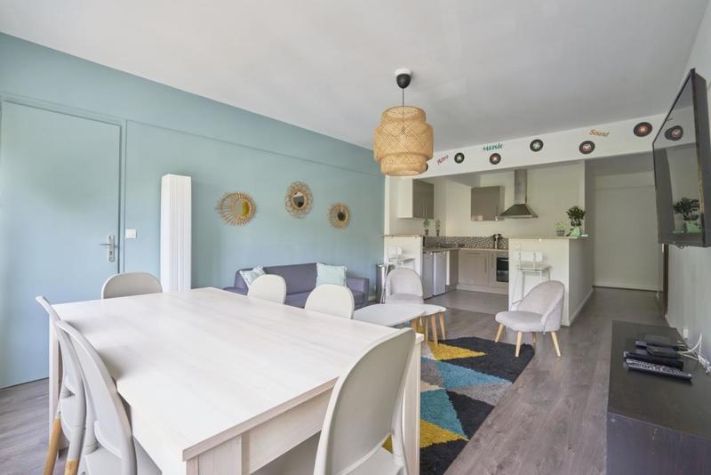 Appartement - 102 m² - 6 pièces