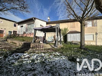 Maison de village - 104 m² - 4 pièces