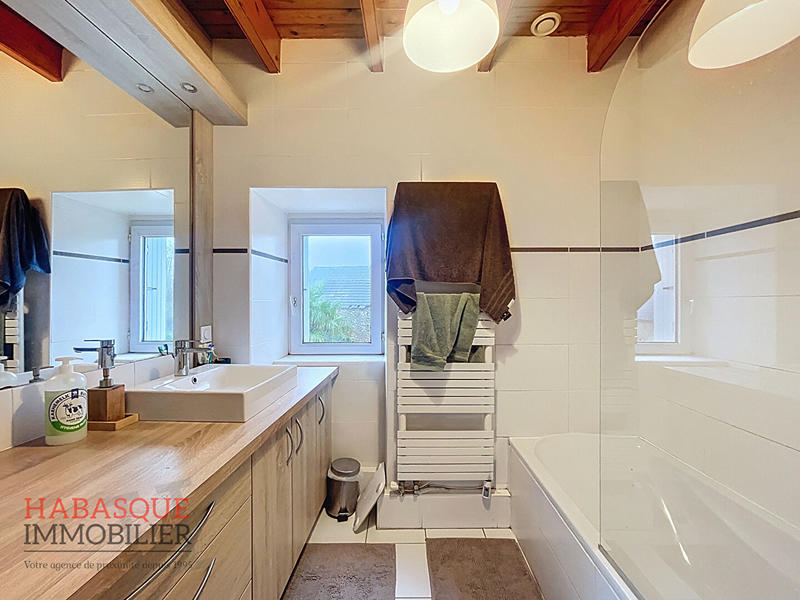 Maison - 146 m² - 5 pièces