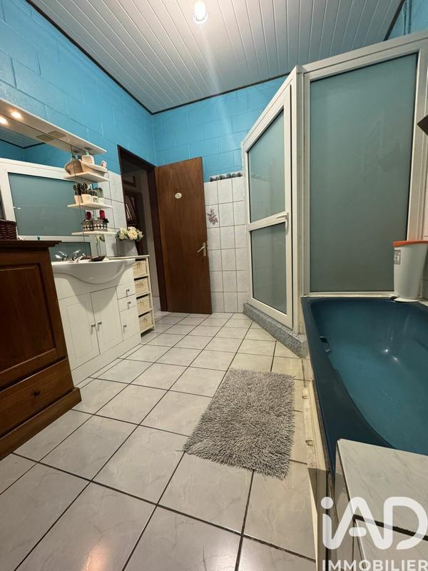 Maison - 251 m² - 7 pièces