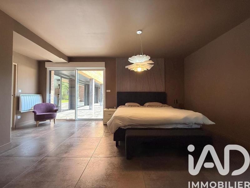 Maison - 287 m² - 8 pièces