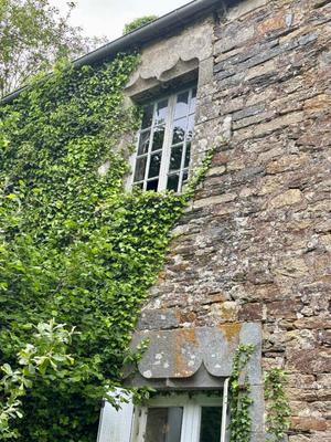 Maison - 300 m² - 5 pièces