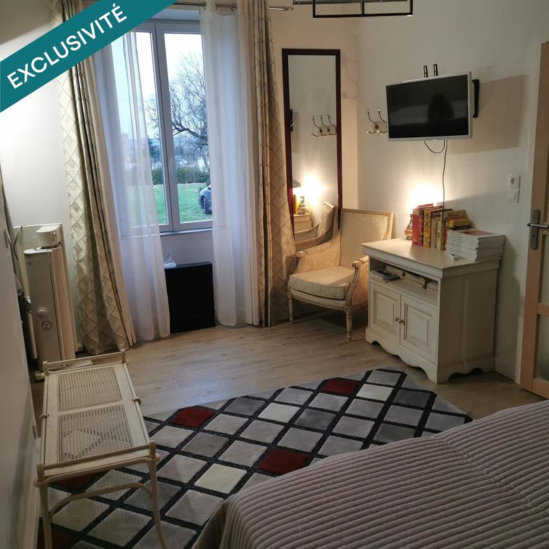 Maison - 244 m² - 5 pièces