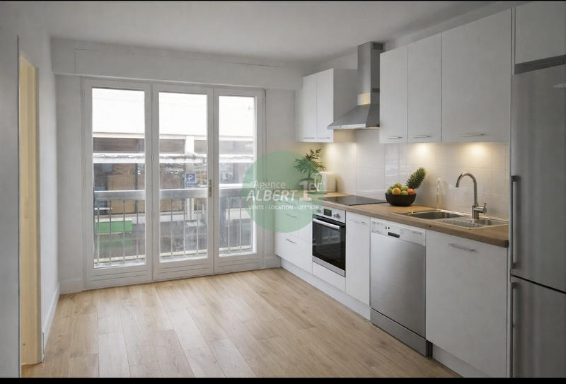 Appartement - 98 m² - 4 pièces