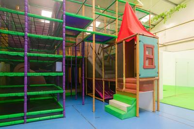 Local commercial - 340 m² - 8 pièces